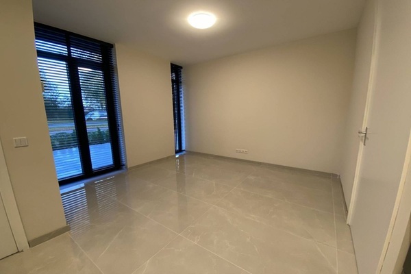 Appartement Karel de Grotelaan in Amsterdam