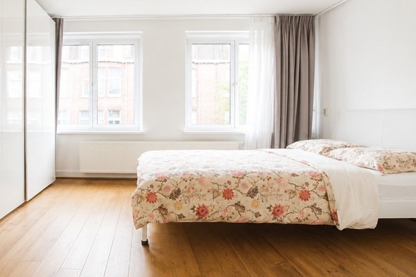 Appartement Reinier Claeszenstraat in Amsterdam