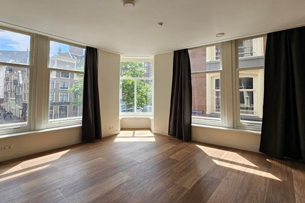 Appartement Spuistraat in Amsterdam