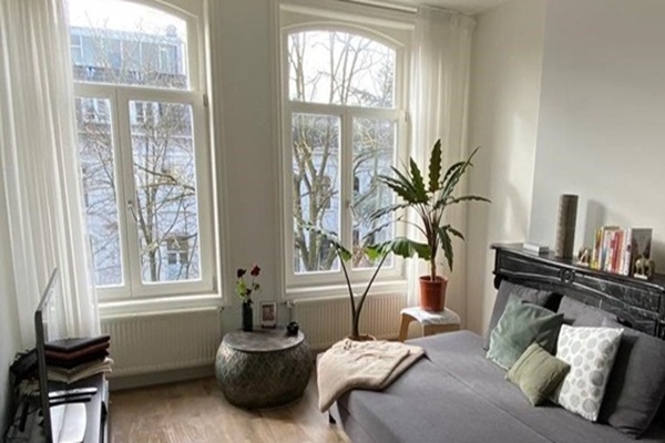 Appartement Henri Polaklaan in Amsterdam