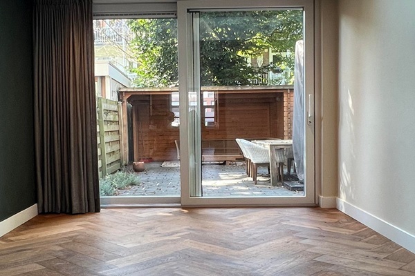 Appartement Postjeskade in Amsterdam