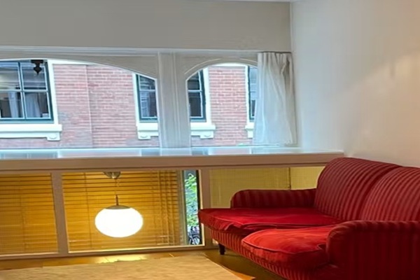 Appartement Eerste Looiersdwarsstraat in Amsterdam
