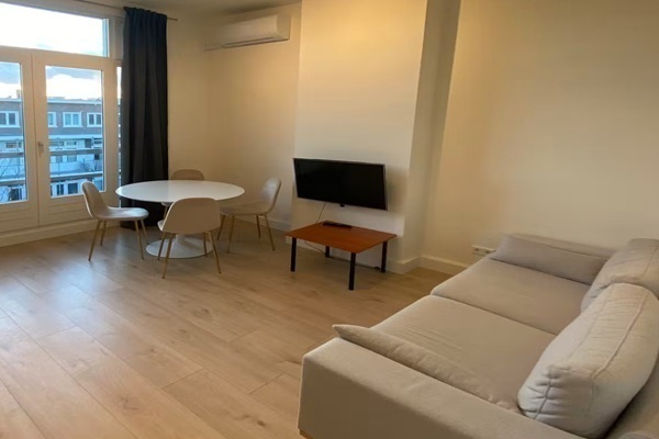 Appartement Admiraal de Ruijterweg in Amsterdam